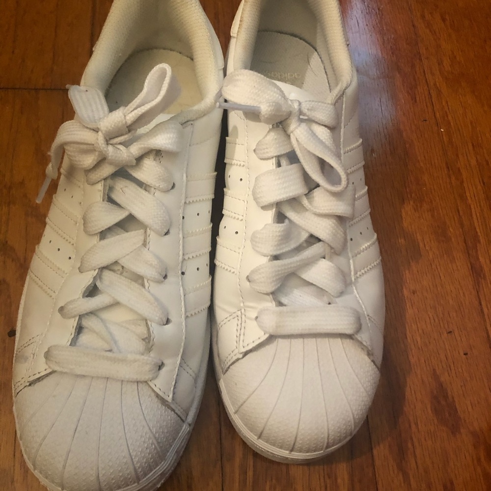 Like new ladies Addidas sneakers